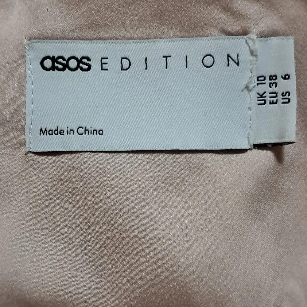 ASOS Nude Spaghetti Strap Satin Maxi Dress for Weddings Size 6 Bridesmaid Nude - Picture 4 of 11